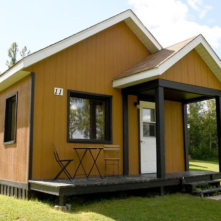Val-Brillant Chalets Du Lac Matapedia מראה חיצוני תמונה